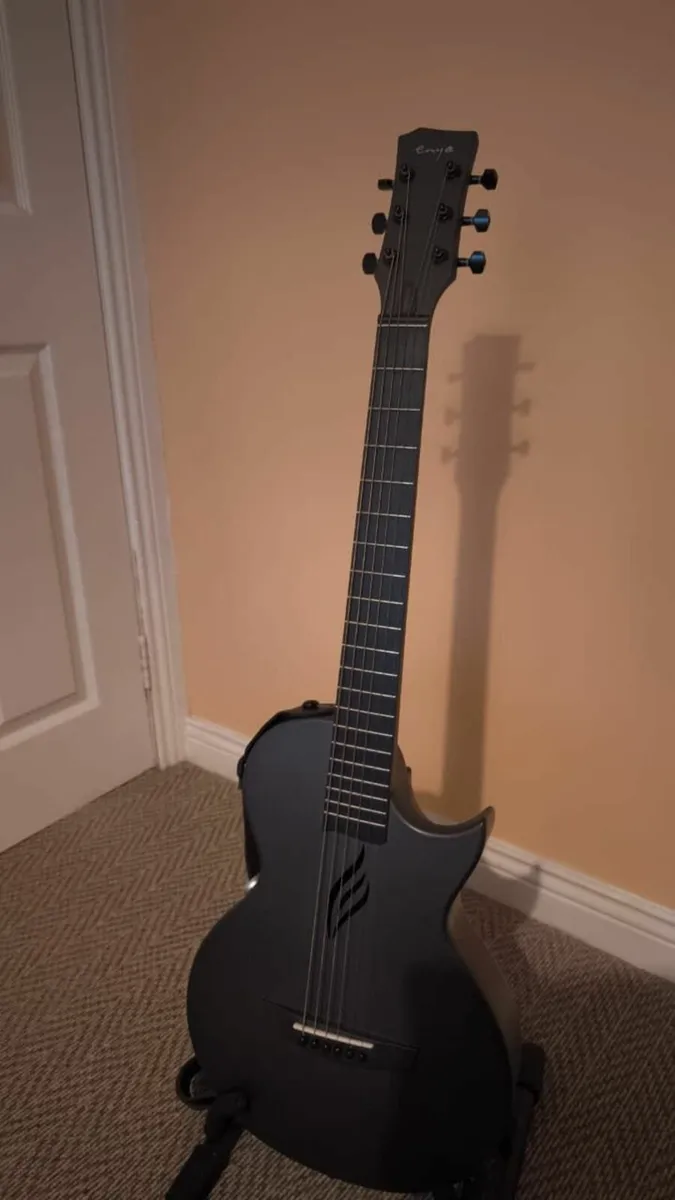 guitar Enya nova go - Image 2