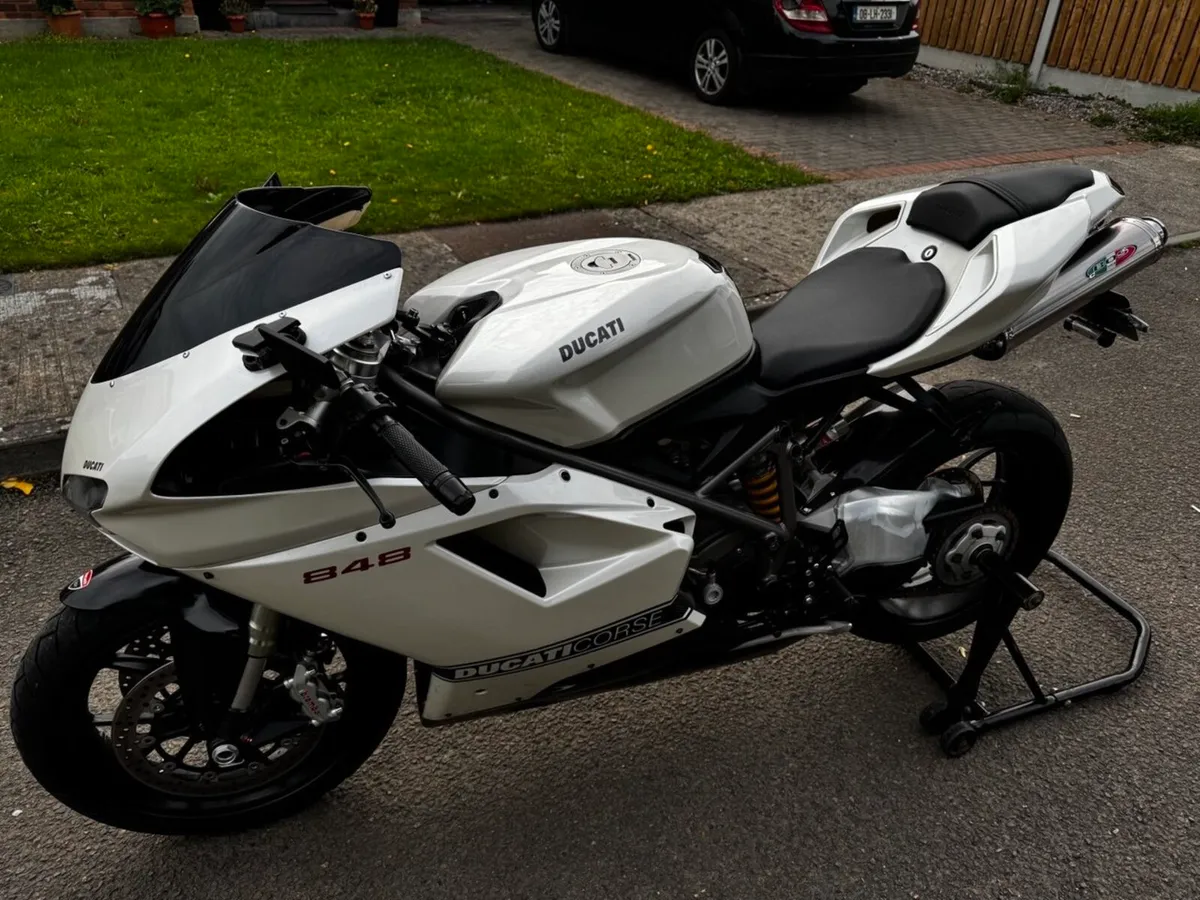 Ducati 848 - Image 3