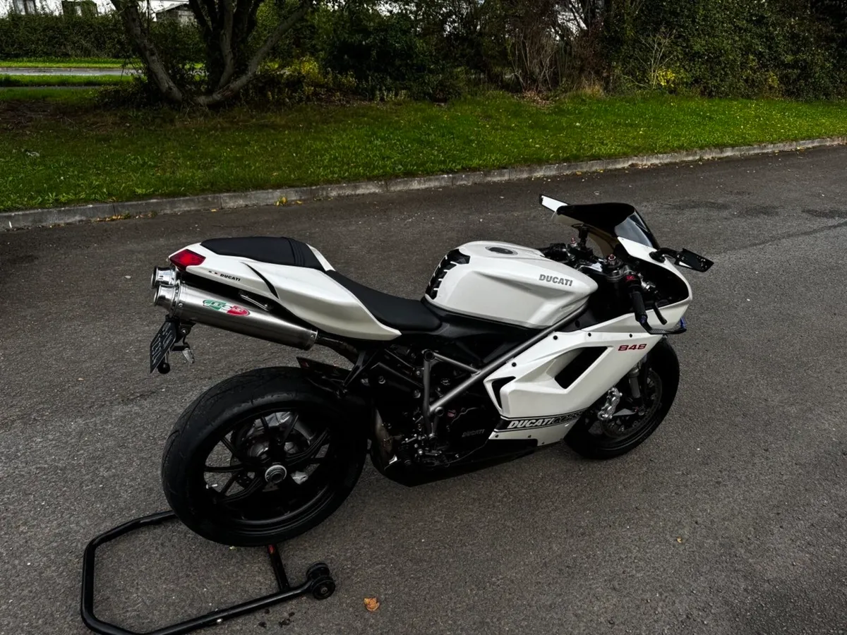 Ducati 848 - Image 4