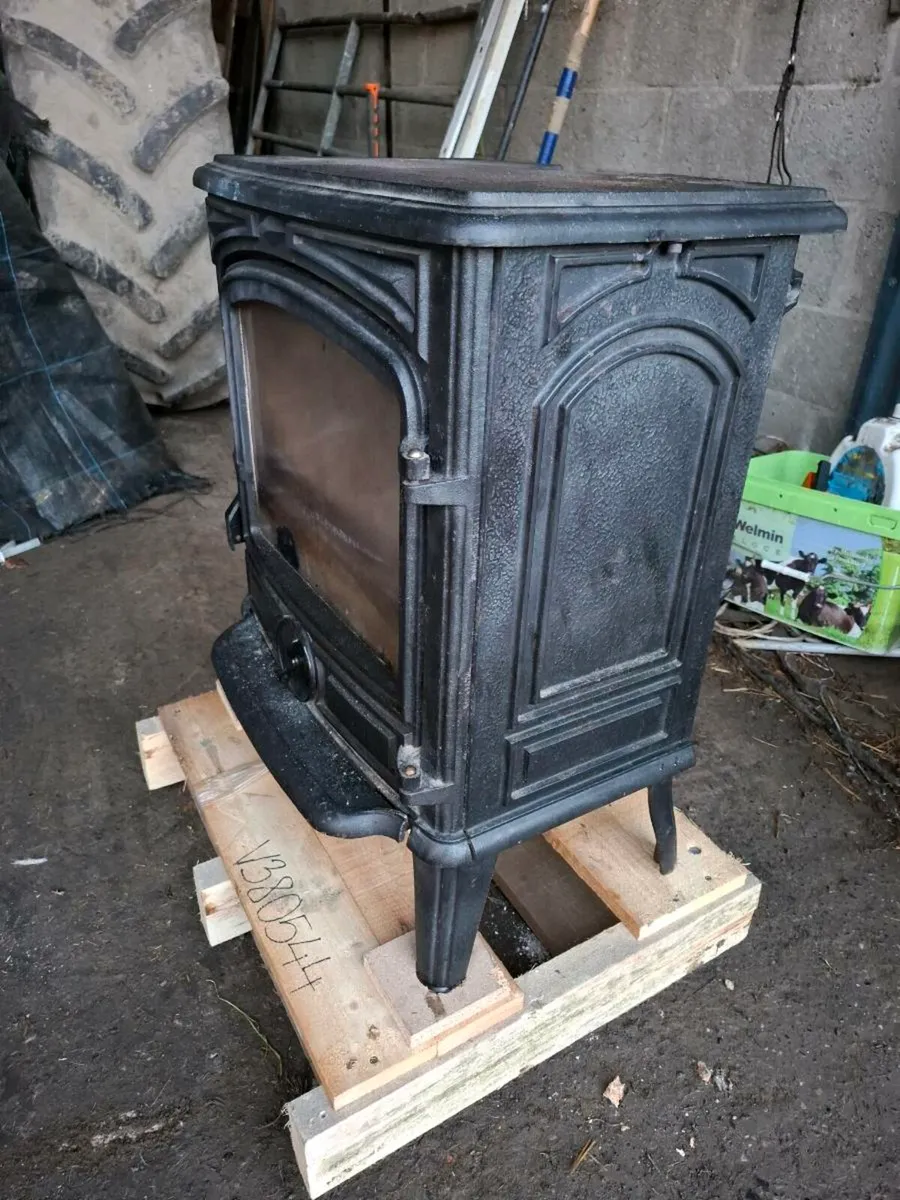 Solid fuel stove - Image 3