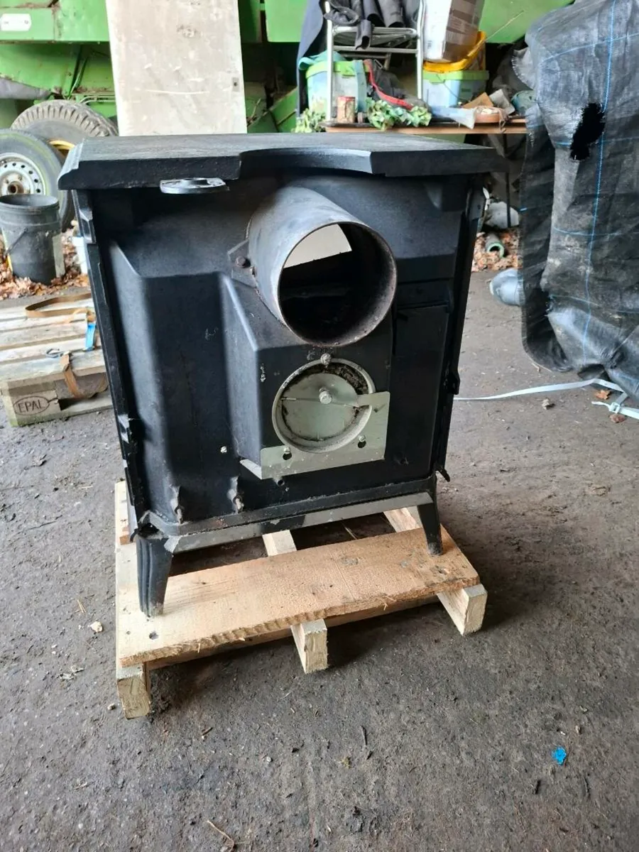 Solid fuel stove - Image 4