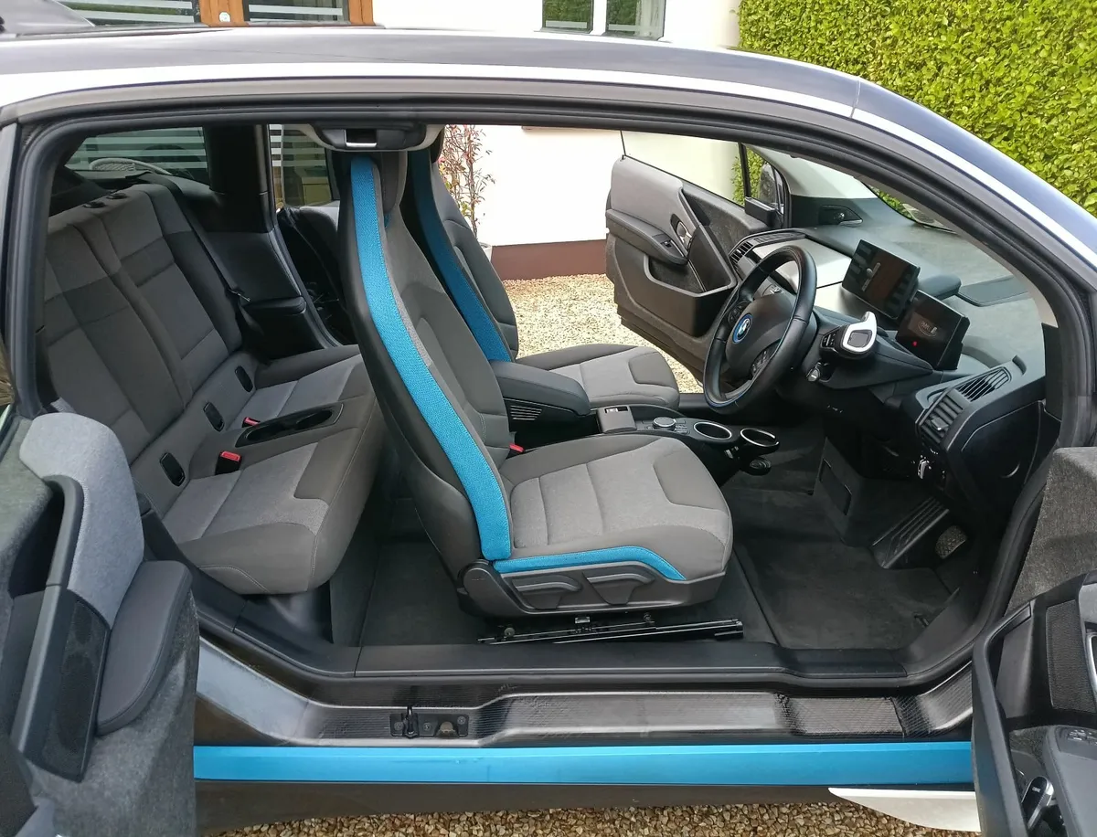 BMW i3 2019 (fixed price sale) - Image 3