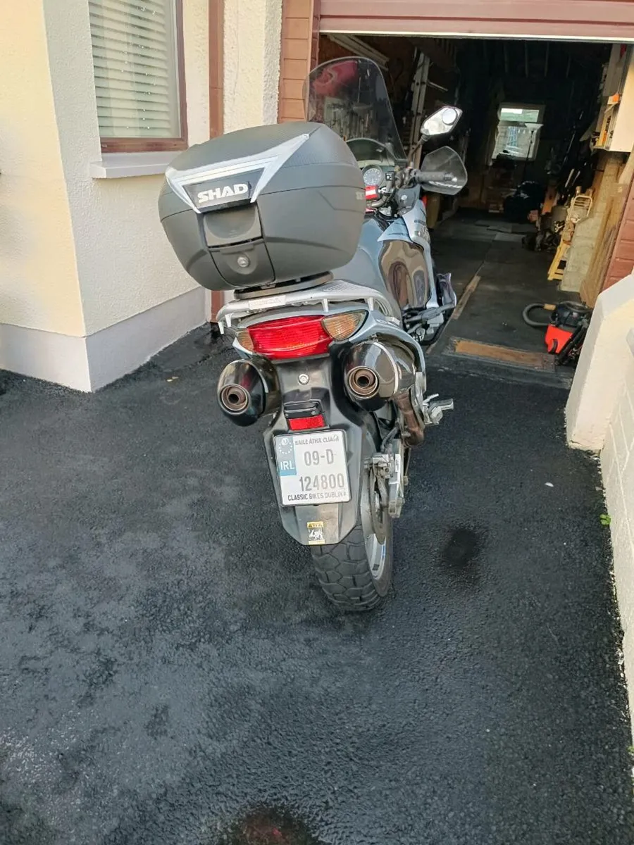 2009 honda varadero - Image 2