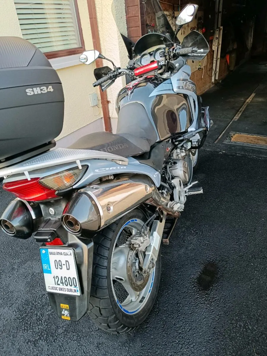 2009 honda varadero - Image 3