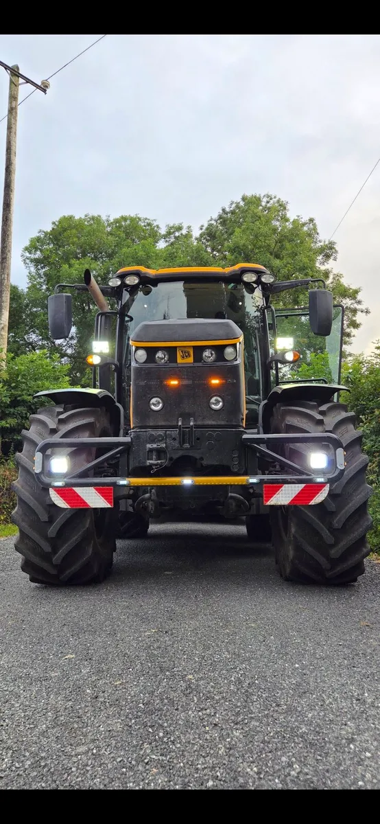 Fastrac 4220 - Image 2