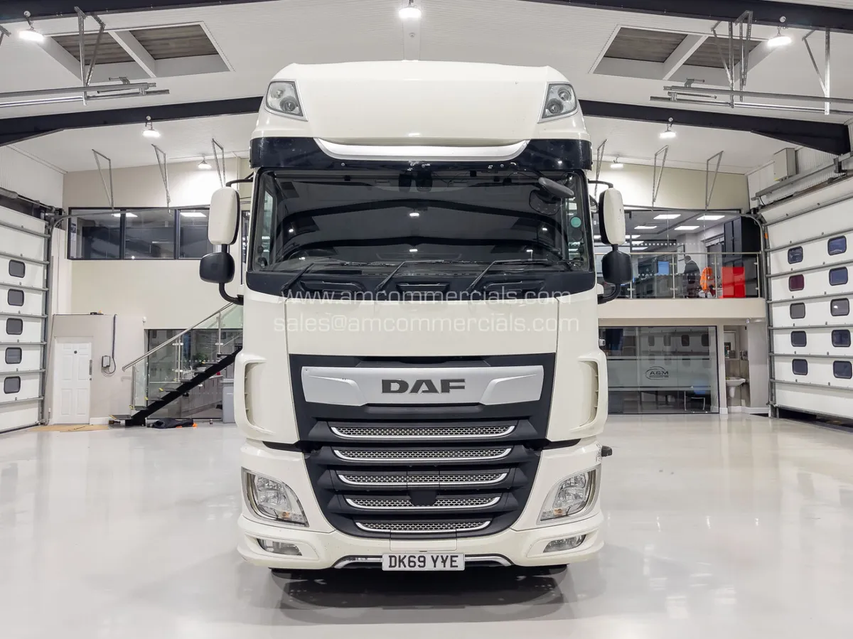 2019 (69) DAF XF 530 SUPERSPACE - Image 2