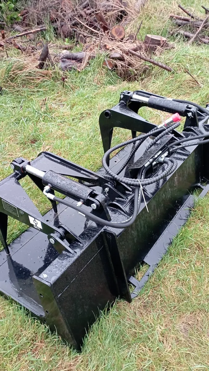 Skidsteer grapple - Image 4