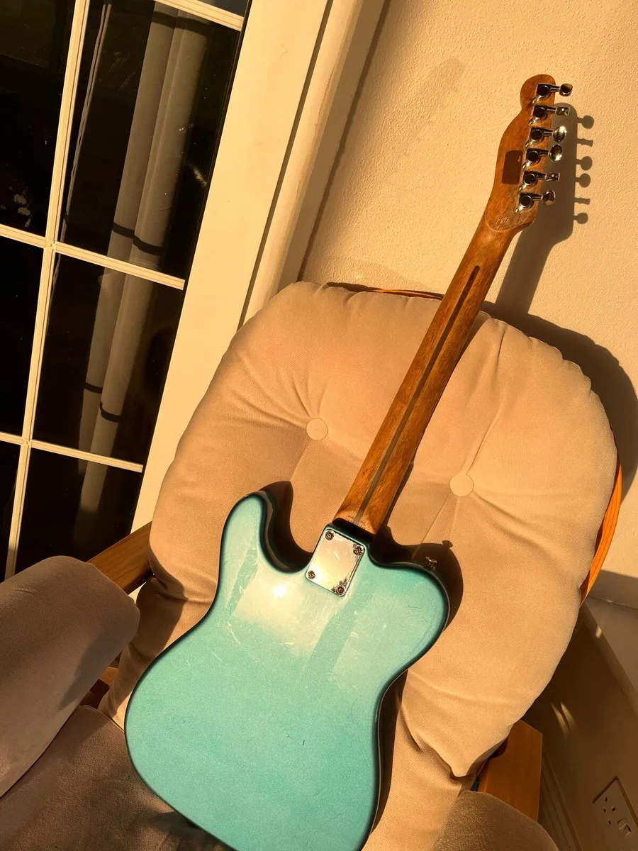 Squier Telecaster - Image 2