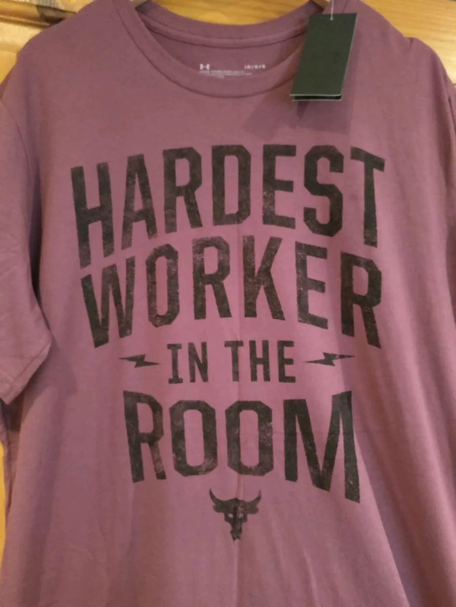 UA Project Rock T shirt L New - Image 2