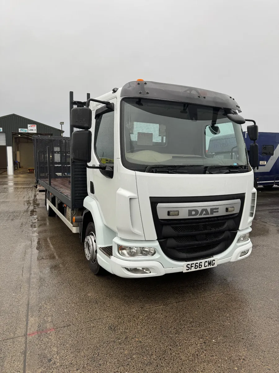 2016 DAF 12 TON BEAVERTAIL - Image 1