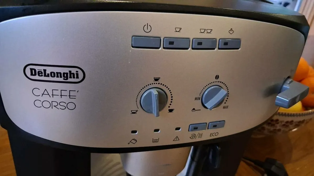 De'Longhi coffee machine - Image 2