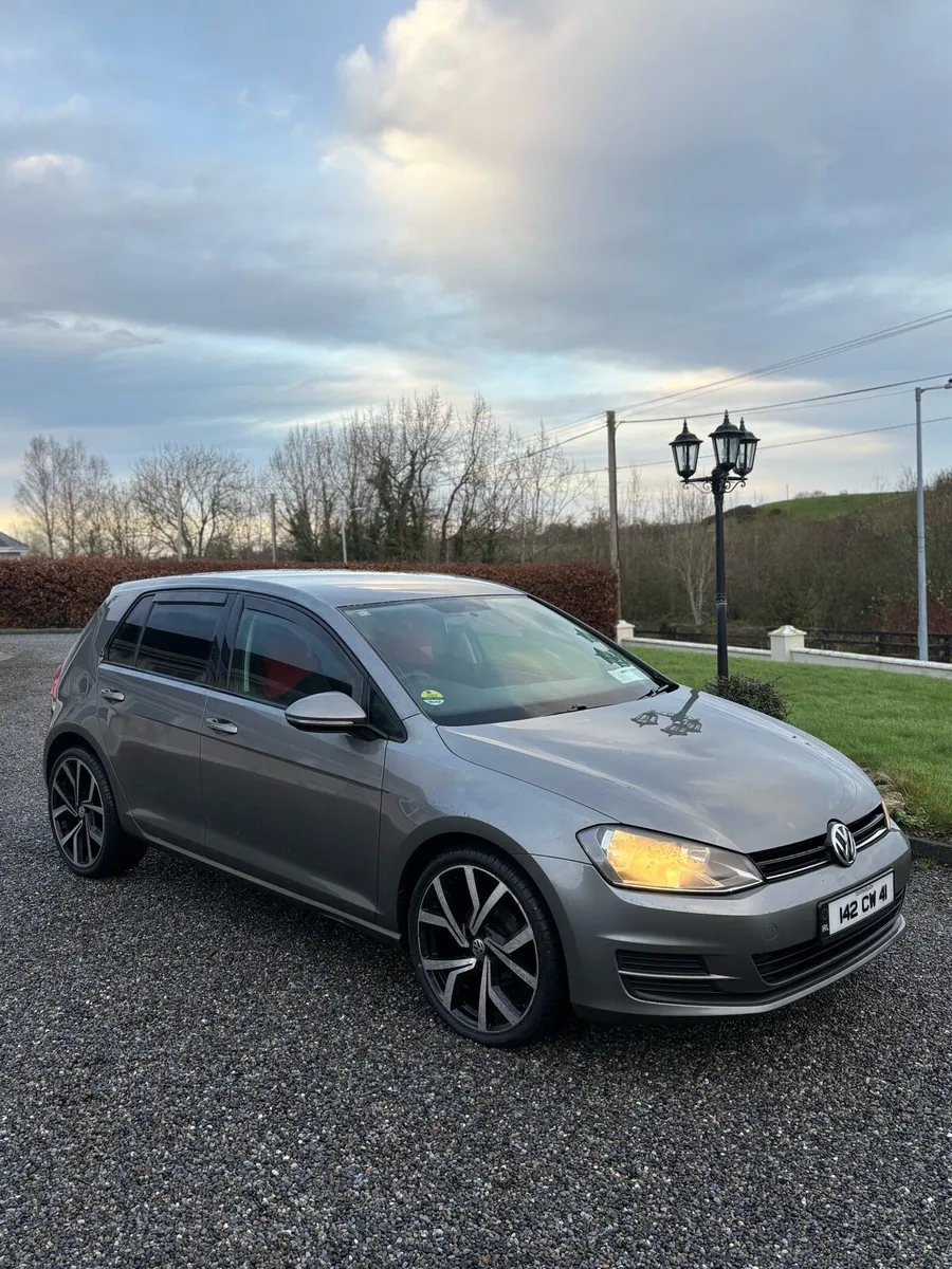 2014 Volkswagen Golf NCT 11/26 - Image 1