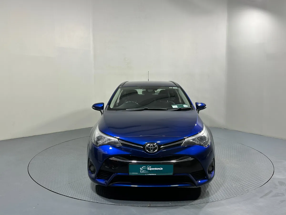 Toyota Avensis 1.6 D4-D Luna Tourer 161 - Image 2