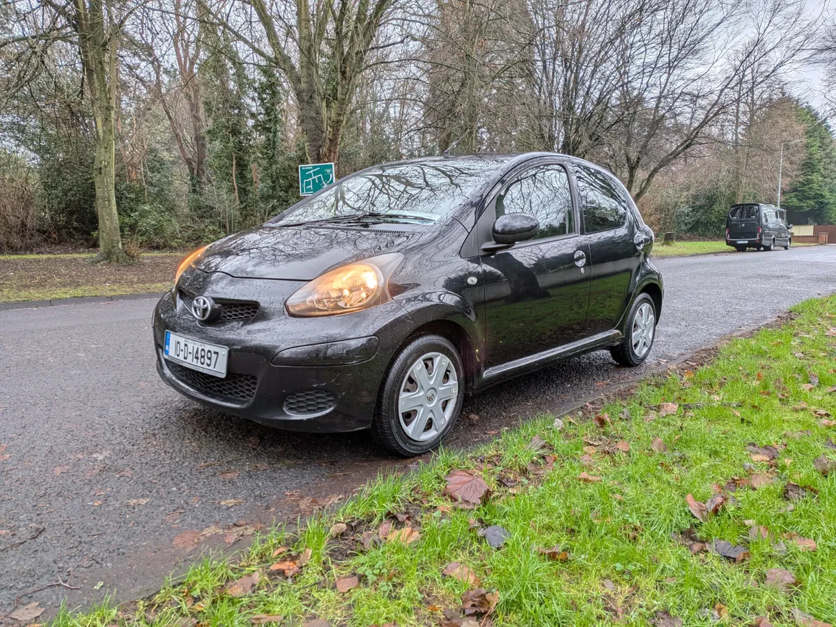 2010 Toyota Aygo ***NCT 07/26*** - Image 2