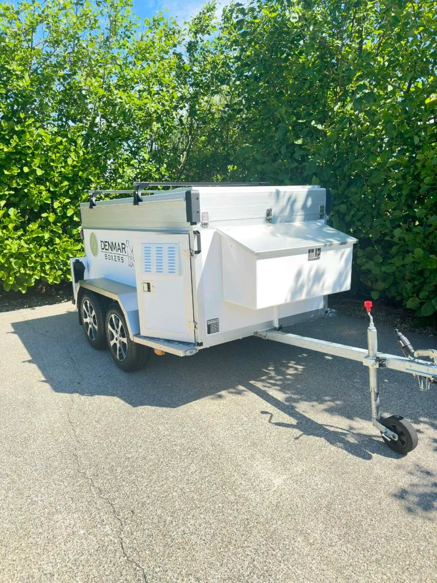 WT-Metall Dog Trailer - Image 1