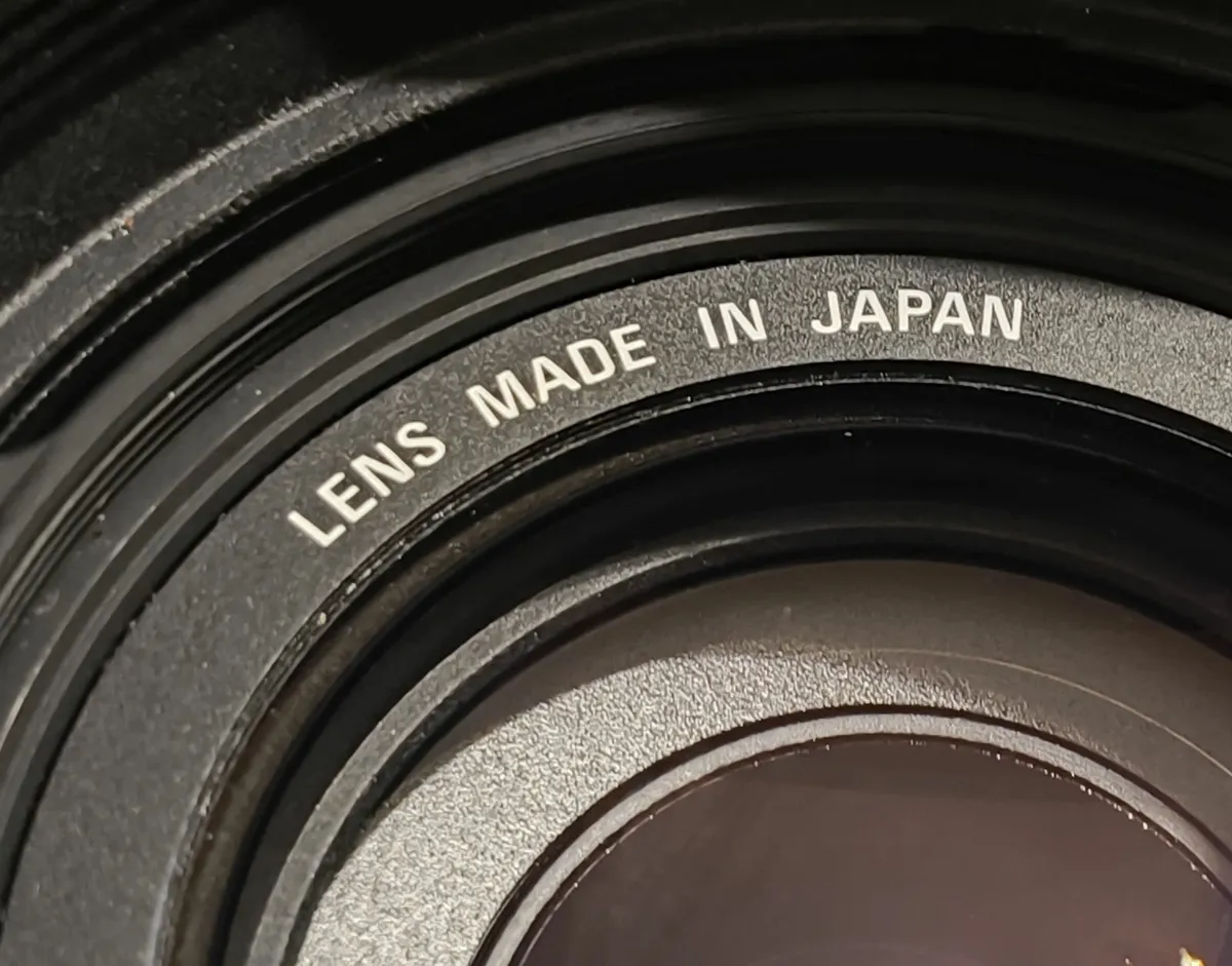 Lens for Canon EF 28-105mm camera. - Image 1