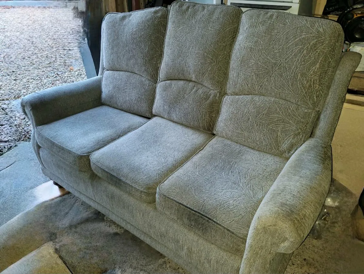 Sofa & armchairs - Image 1
