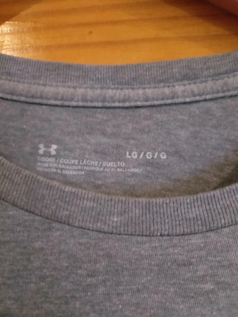 Under Armour T shirt L - Image 3