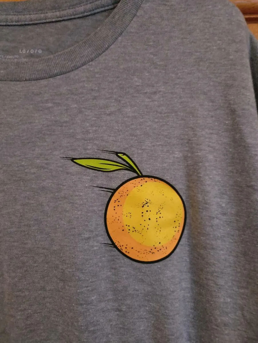 Under Armour T shirt L - Image 4