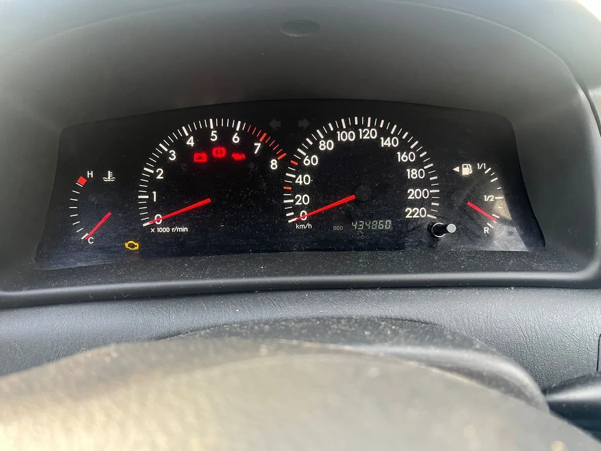 Toyota Corolla - Image 4