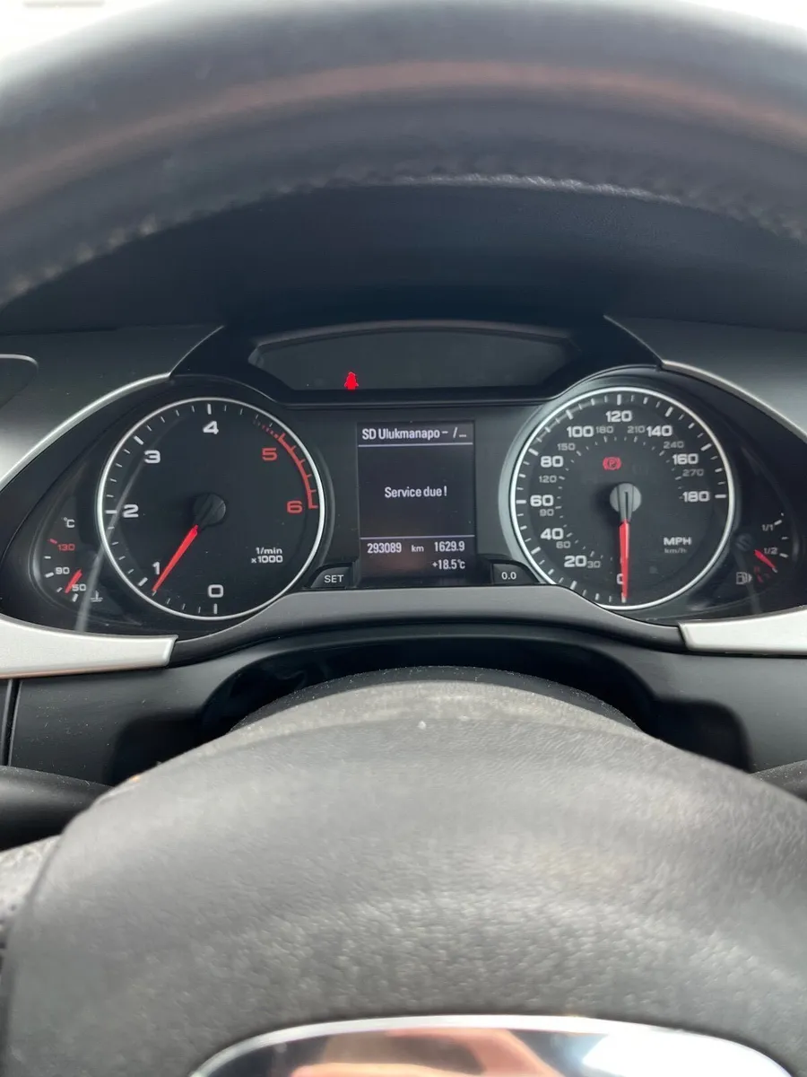 Audi A4 2010 S-linę - Image 2