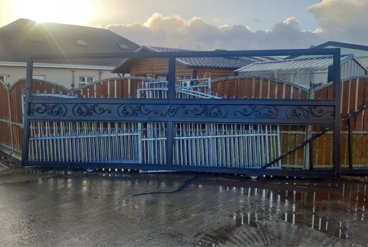 18ft 6 fully galvanized sliding gate on sale ✅