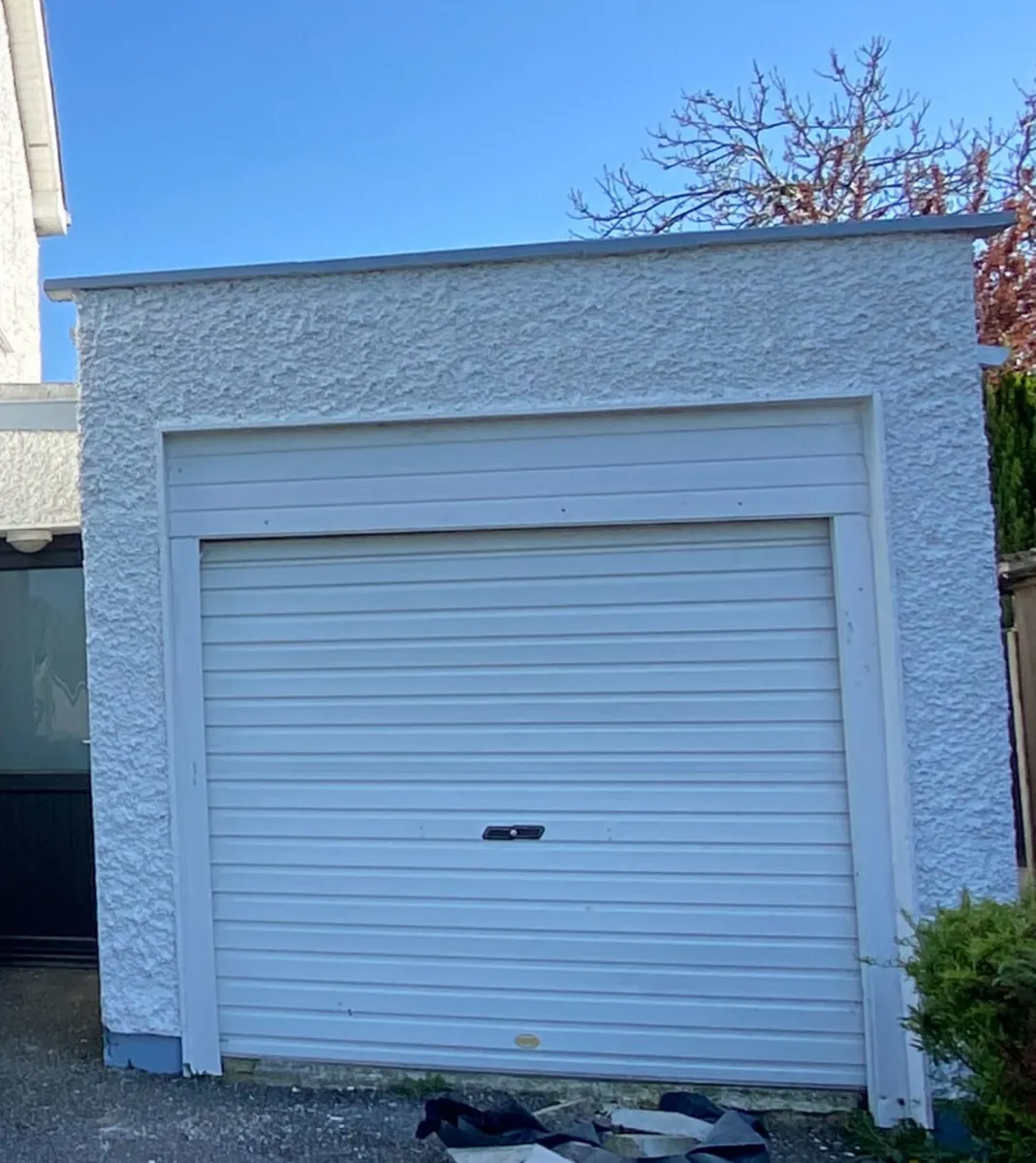 Garage door - Image 2
