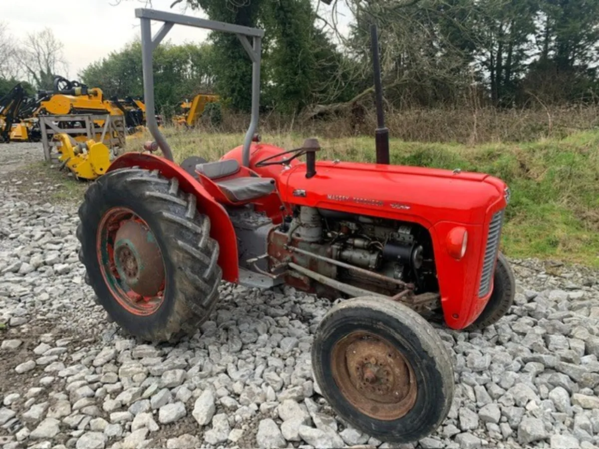 MF 35X C/W ROLLBAR, 3CYL - Image 1