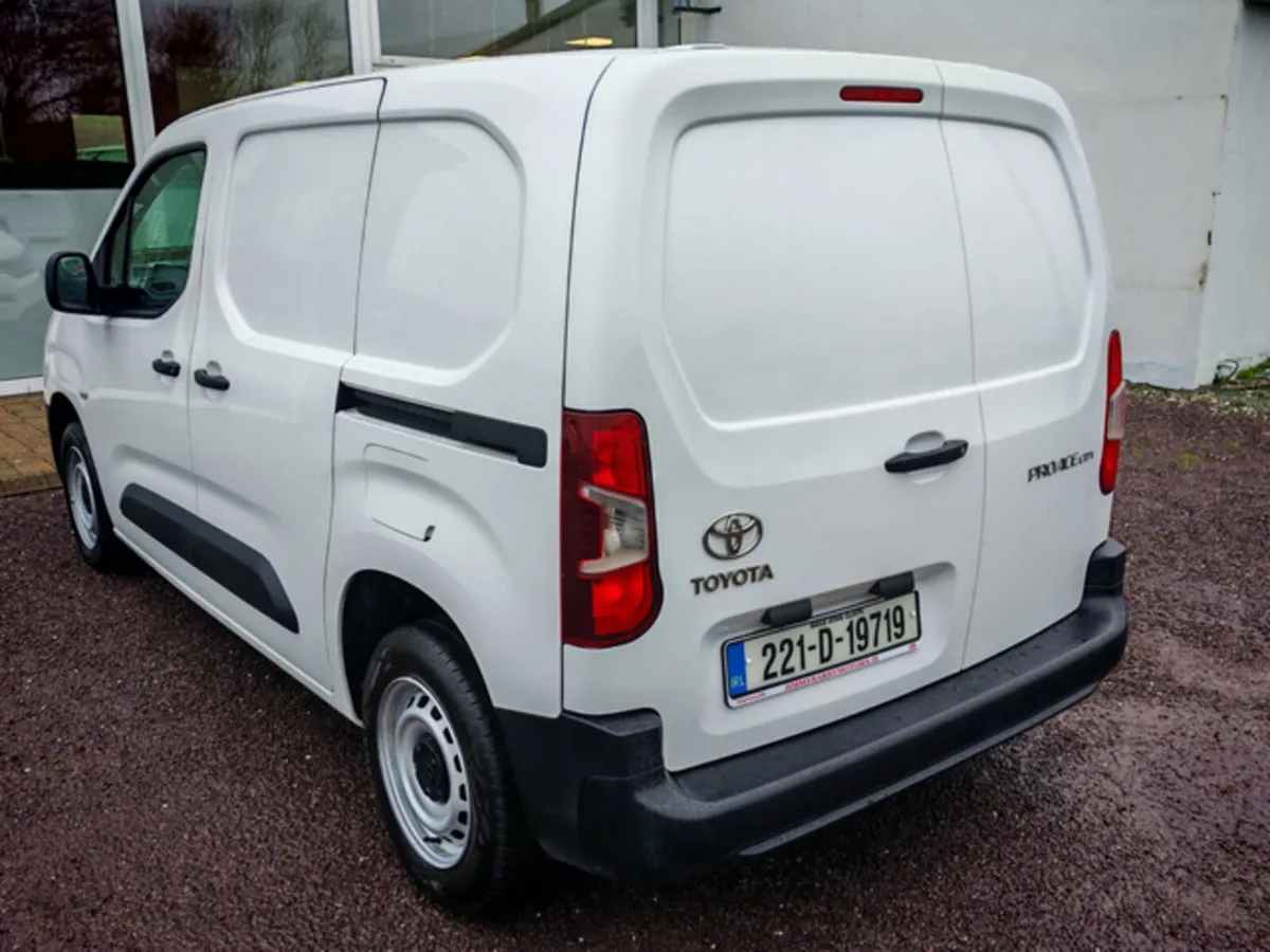 2022 TOYOTA PROACE CITY 1.5 GL SWB 3DR - Image 4