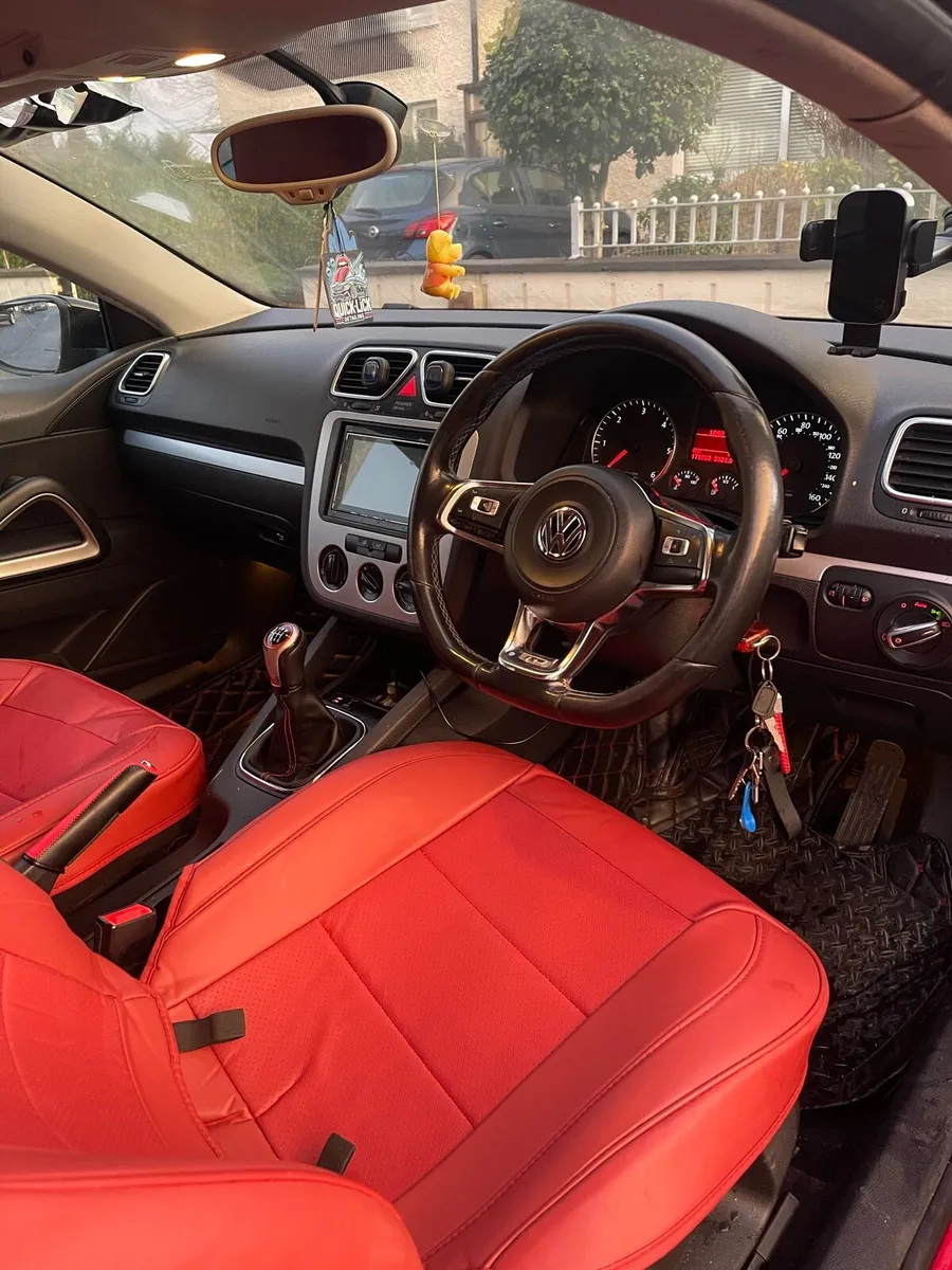Volkswagen Scirocco 2.0L Diesel - Image 1