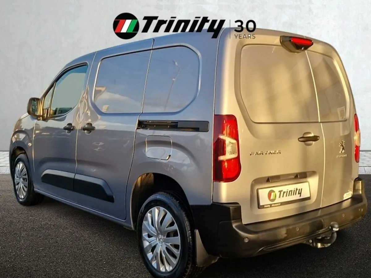 Peugeot Partner ** PARTNER PROF PLUS ** 1.5 BLUE H - Image 3