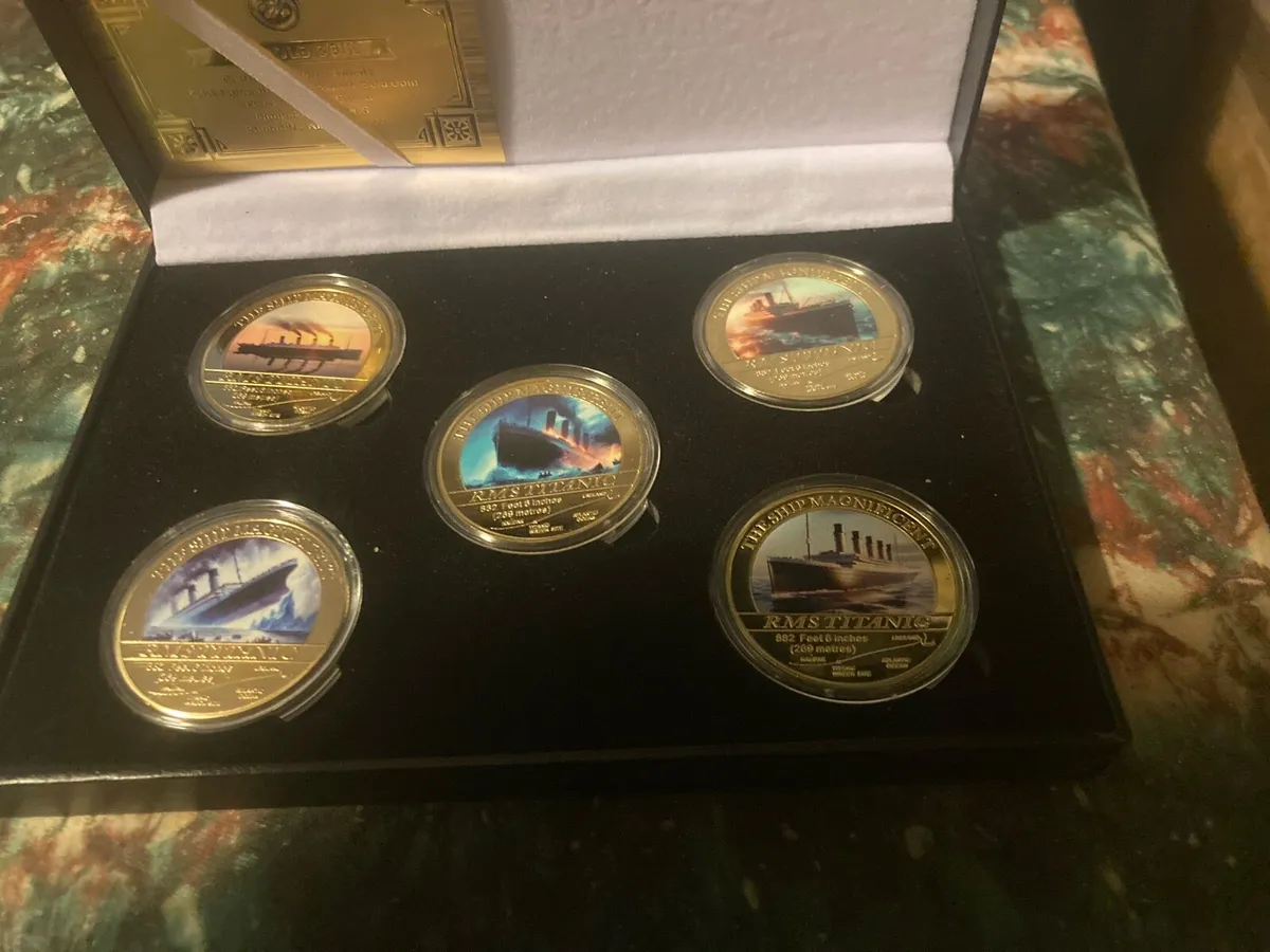 Titanic coin collection free postage - Image 1