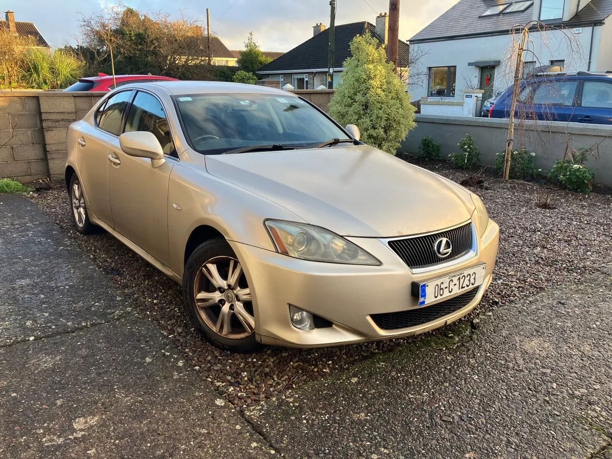 Lexus IS 2006