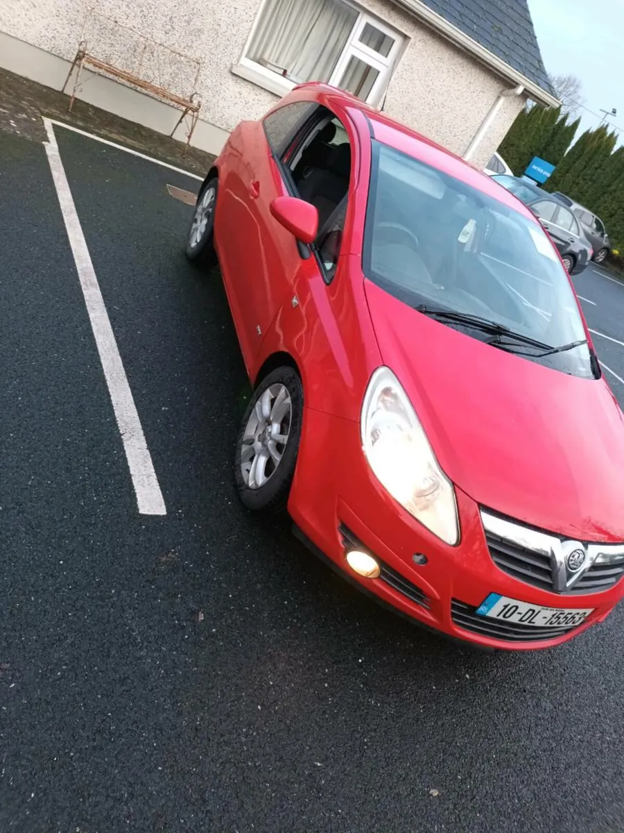 2010 vauxhall corsa 1.2 petrol Nct 6/26
Tax 1/26 - Image 4