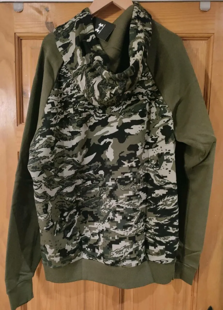 Under Armour Camo Hoodie L New - Image 2
