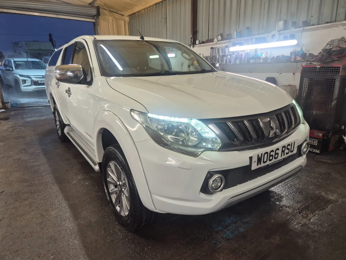 2017 Mitsubishi L200 barbarian model - Image 1