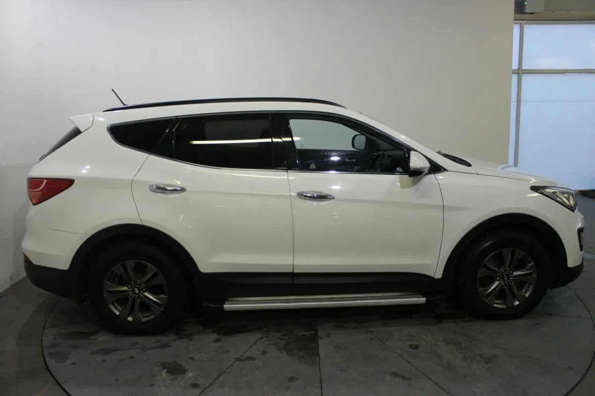 Hyundai Santa Fe 2.2 CRDi 4WD Executive - Image 3