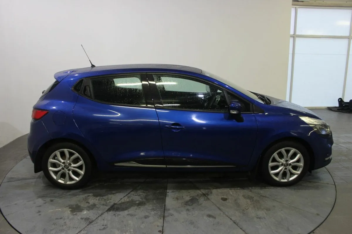 Renault Clio 1.5 DCI 90 ECO DYNAMIQUE NAV - Image 3