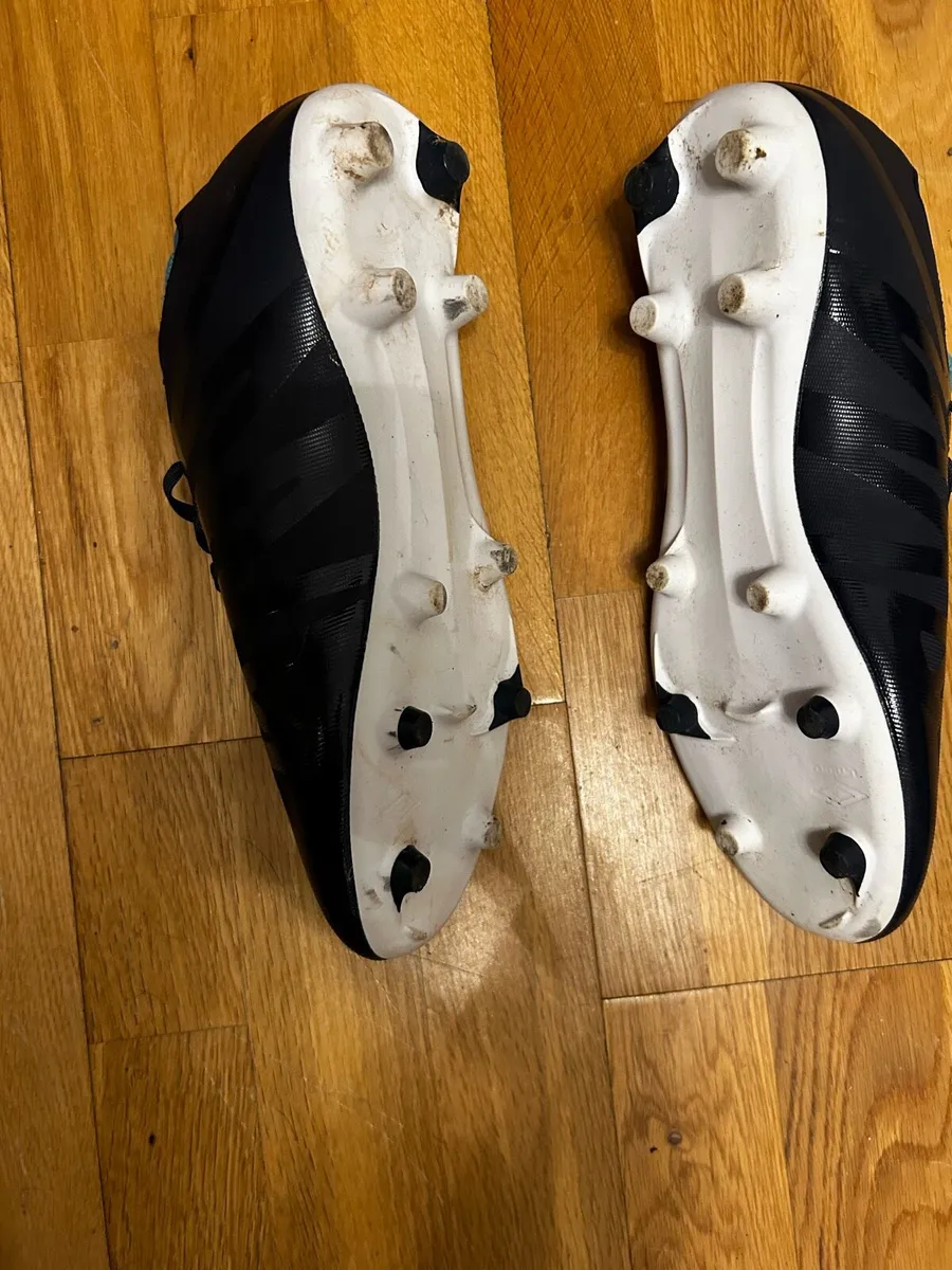 Umbro Ventura football boots, size 8 - Image 3