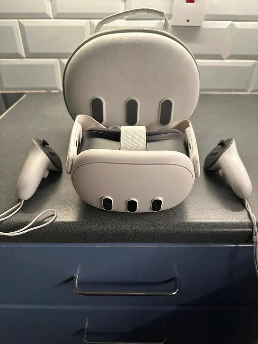 Meta Quest 3 128GB - Image 1