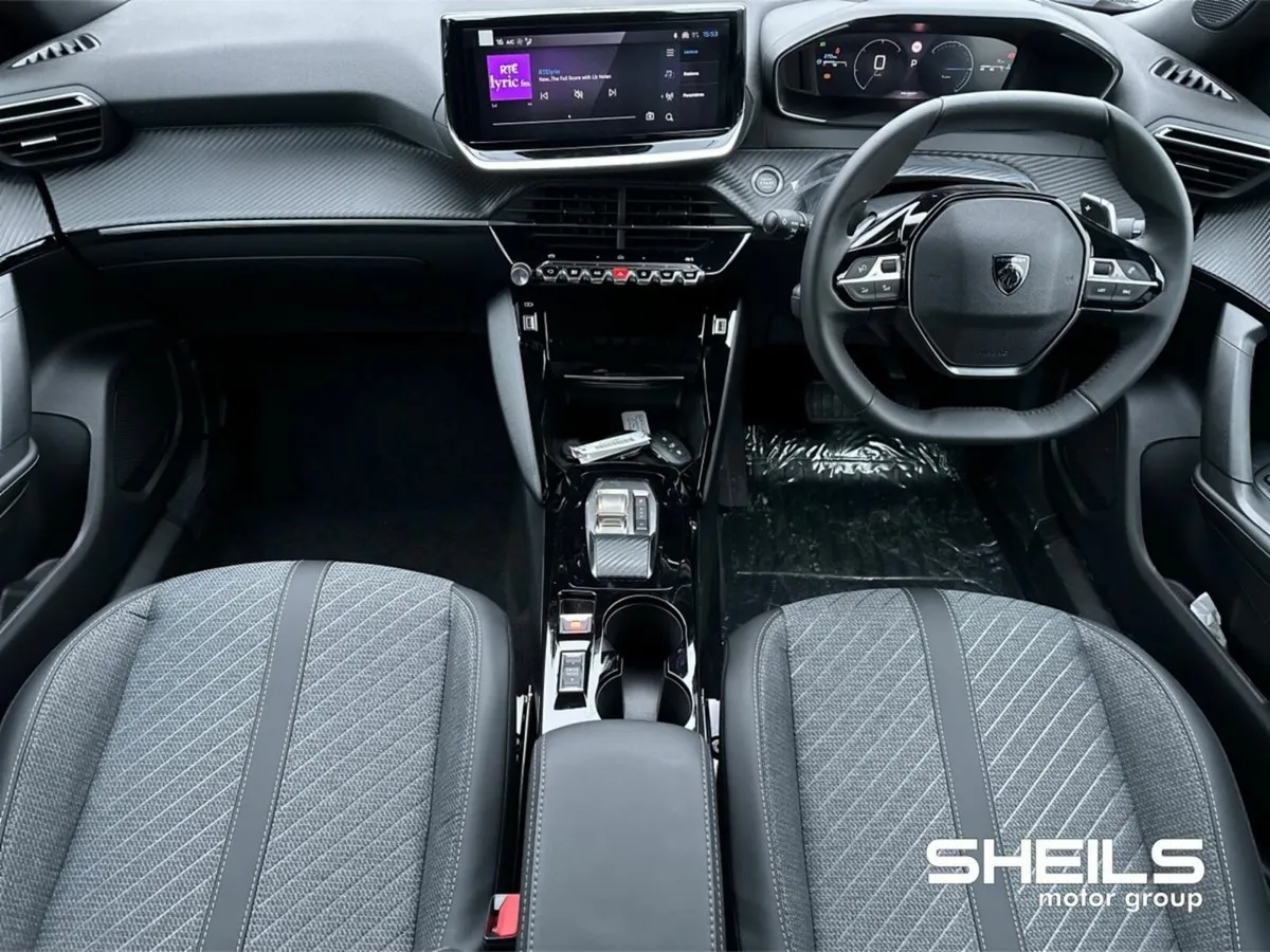 Peugeot 2008 ALLURE HYBRID AUTOMATIC - Image 3