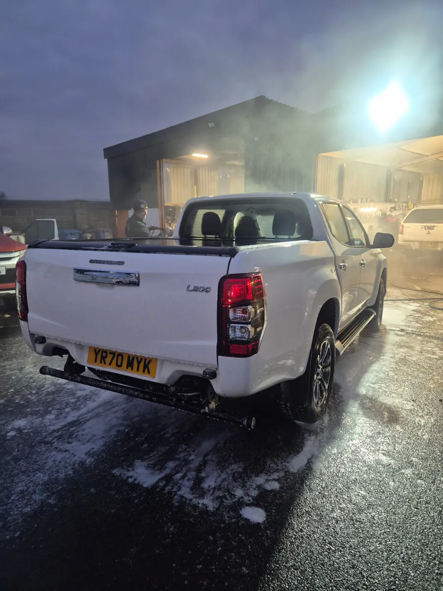 2020 Mitsubishi L200 trojan model - Image 4