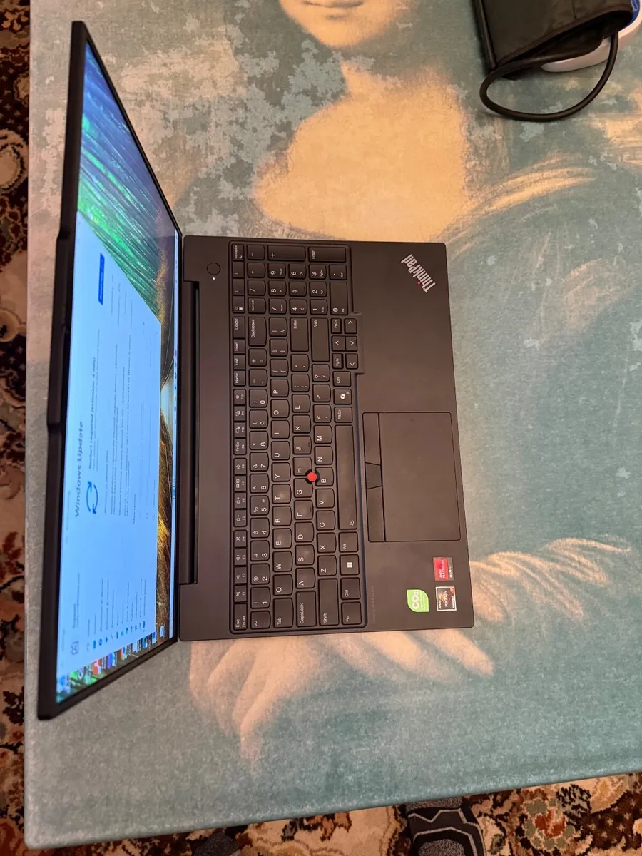 Laptop - Lenovo ThinkPad E16 2025 - Image 4