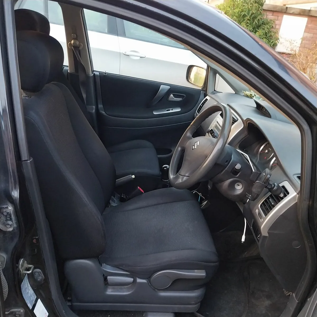 Suzuki Liana 2006 - Image 2