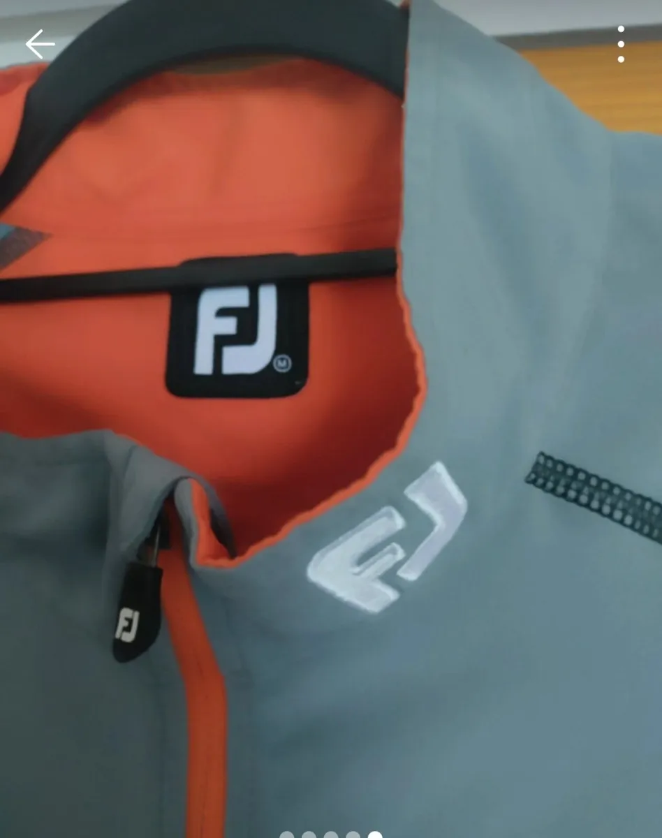 Footjoy L/S top M - Image 2