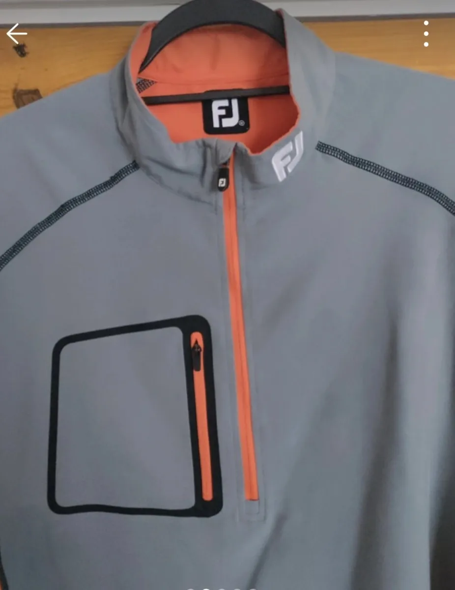 Footjoy L/S top M - Image 3