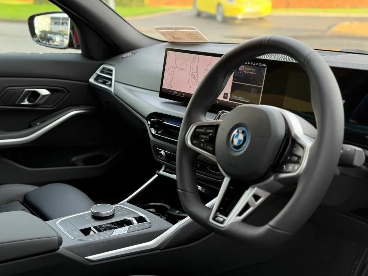 BMW 3-Series 330e M Sport Pro - Image 3