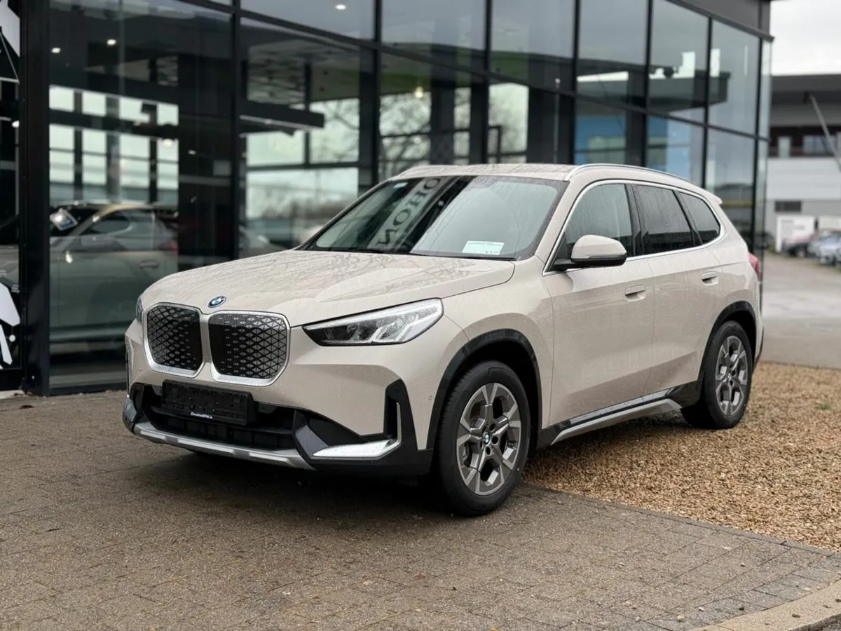 BMW iX1 eDrive20 xLine - Image 1