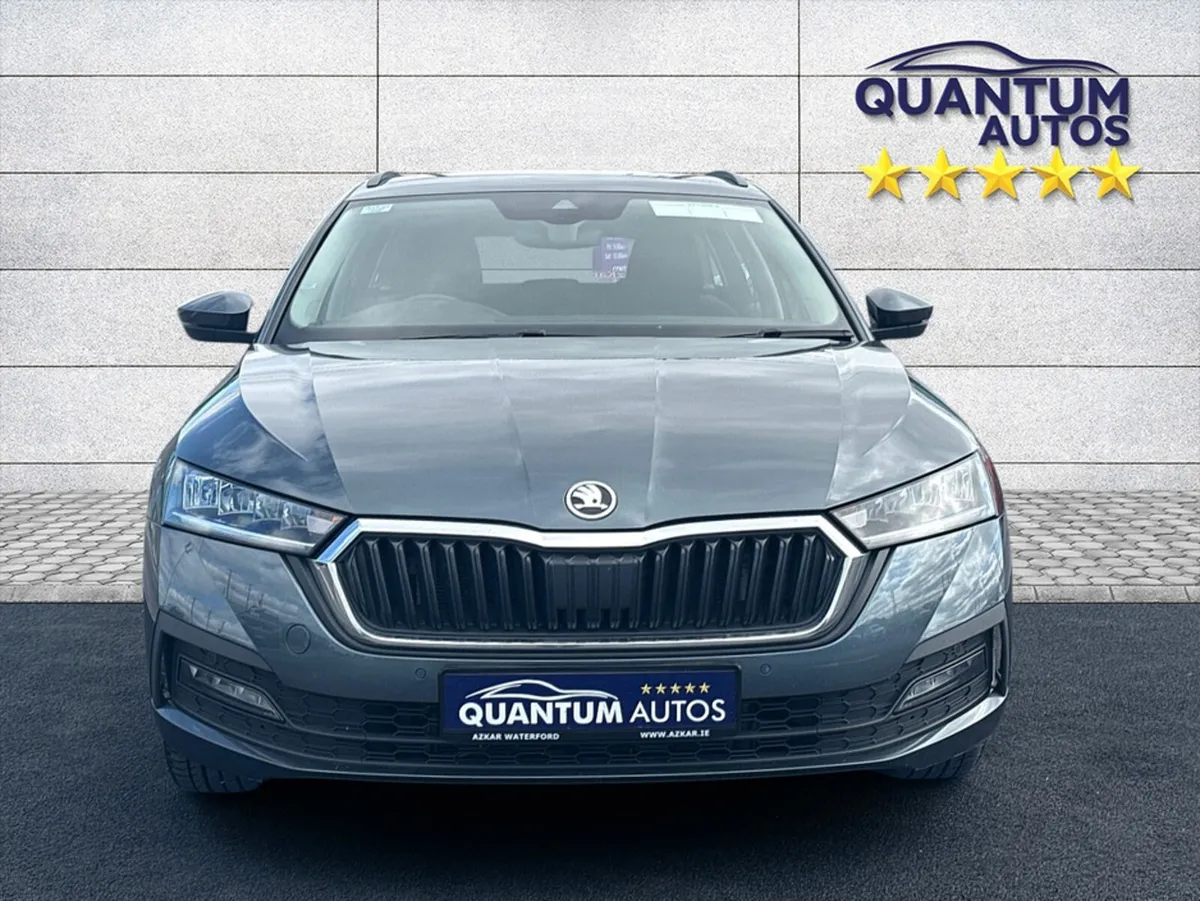 Skoda Octavia 2022 STYLE 1.4 TSI PHEV AUTOMATIC ES - Image 3