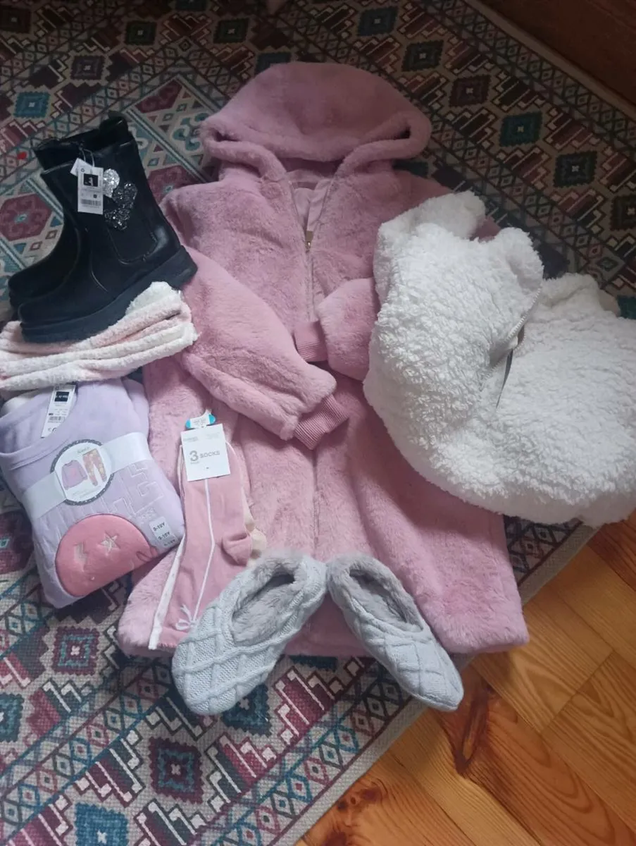 Beautiful new , selection of girls clothes - Image 1